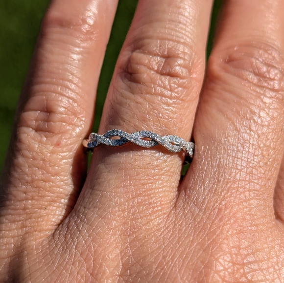 14k White Gold Open Diamond Twist Wedding Engagement Ring - Picture 4 of 7